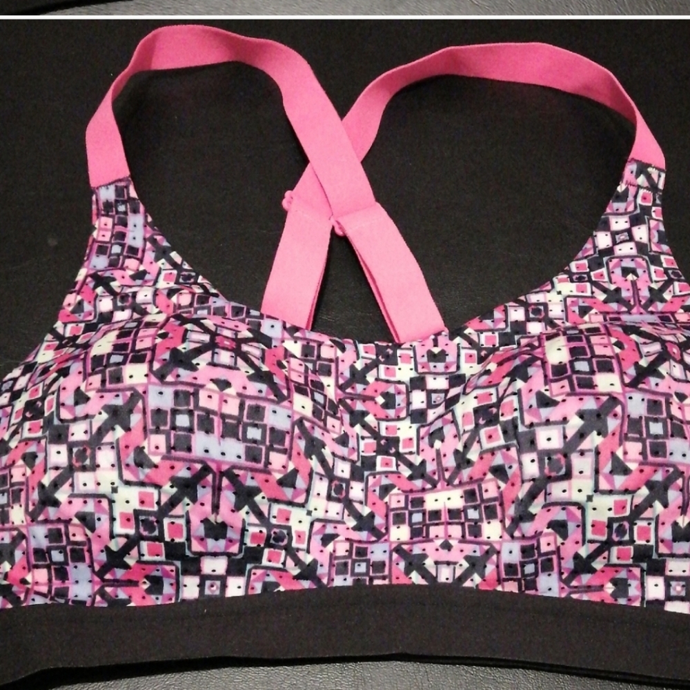 VICTORIA SECRETS  SPORTS BRA
